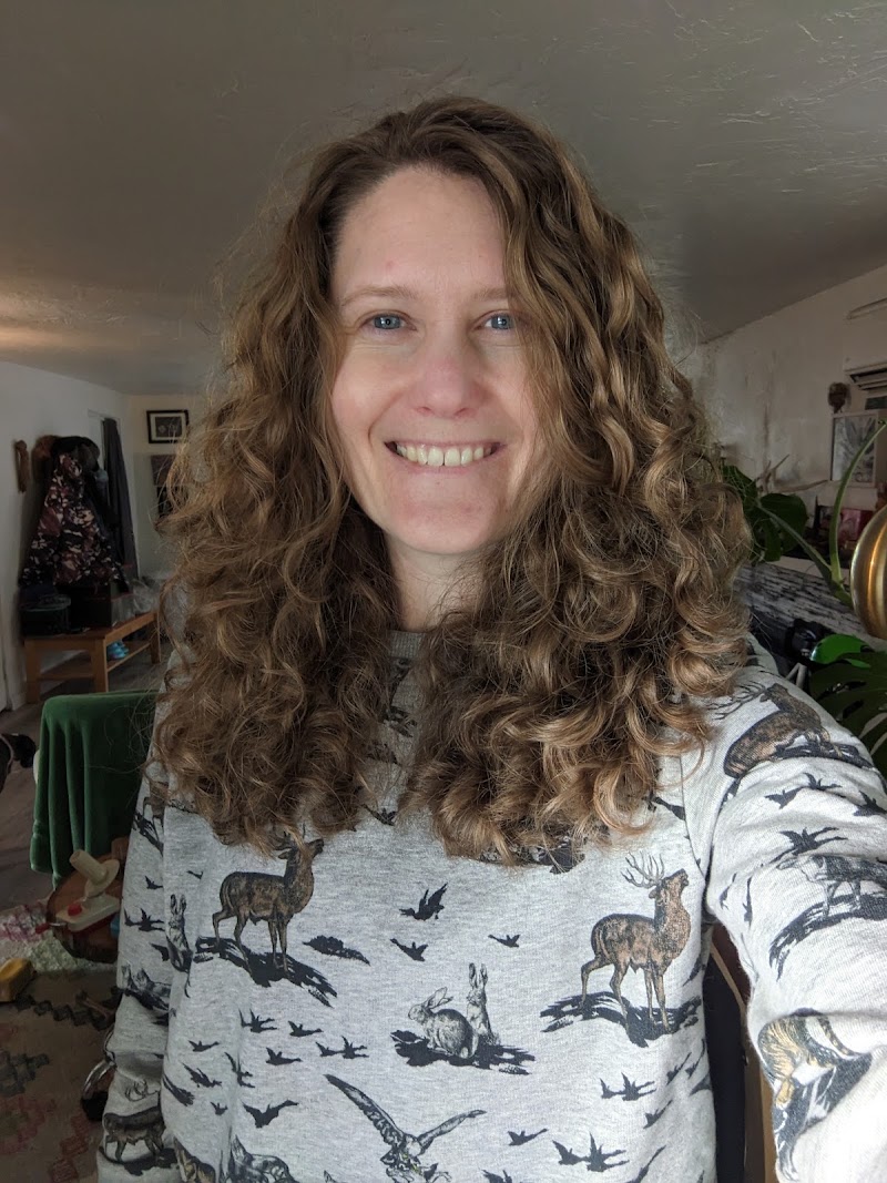 D's Scissors, hair salon in Coos Bay, OR, photo 5 of 10