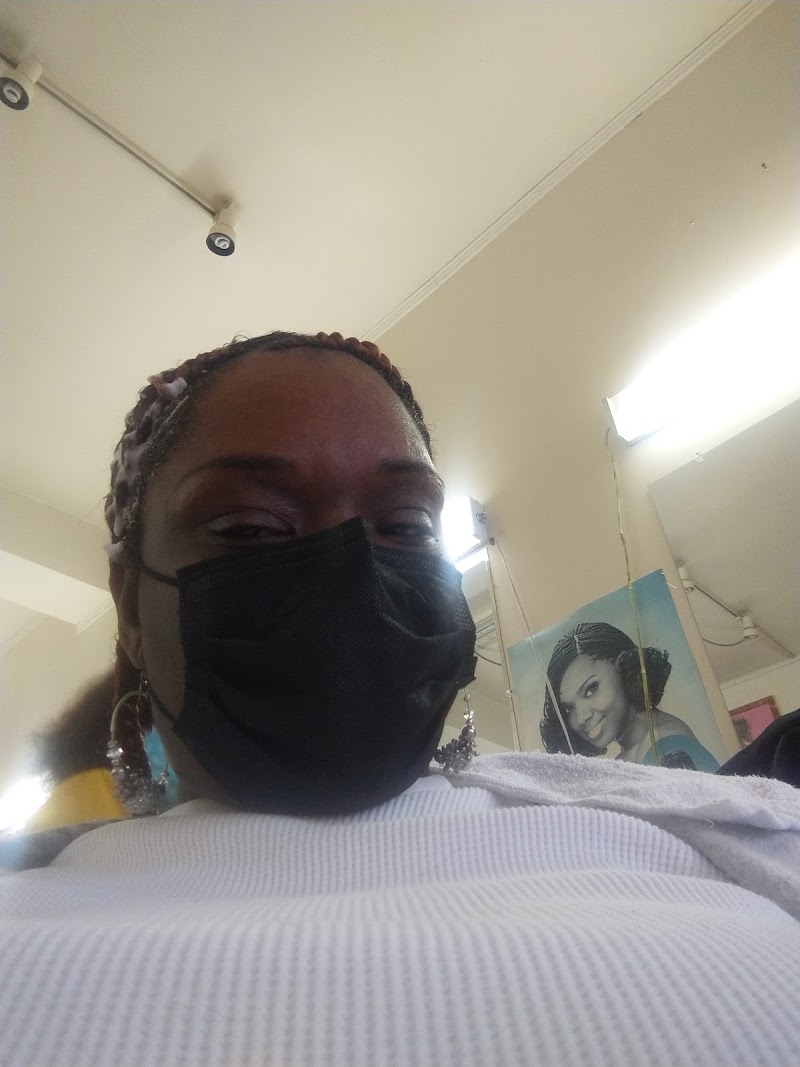 Dion Gama Hair Braiding, beauty salon in Camden, NJ, photo 4 of 7