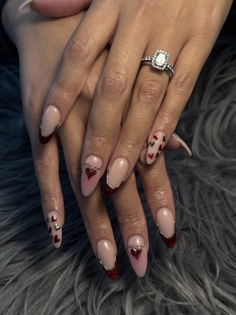 GLOSS Nail Lounge LLC, nail salon in Liberal, KS, photo 4 of 10