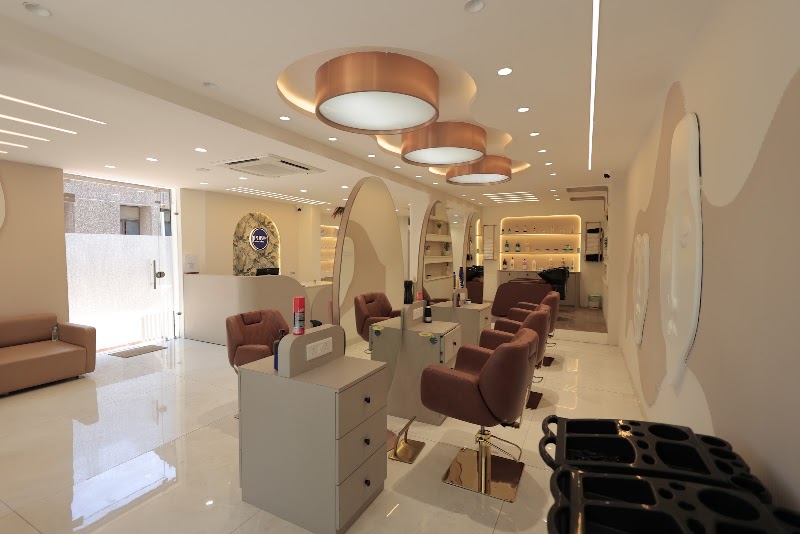 1 Point studio Unisex Salon Bhopal, beauty salon in Bhopal, India, photo 6 of 10