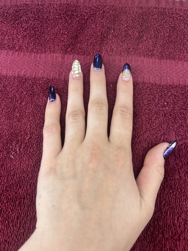 Elegant Nails and Spa LLC, nail salon in Hilton Head Island, SC, photo 3 of 10
