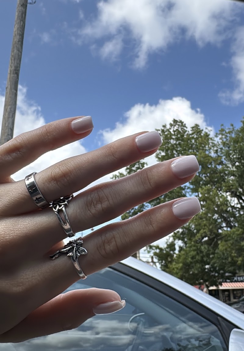 Eiza Nail Salon, nail salon in Red Bank, NJ, photo 5 of 10