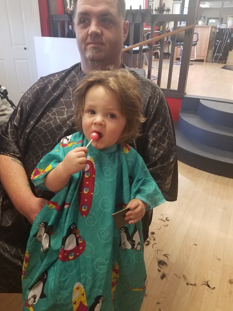 Marilyn's Hair Design, beauty salon in Longview, WA, photo 5 of 6