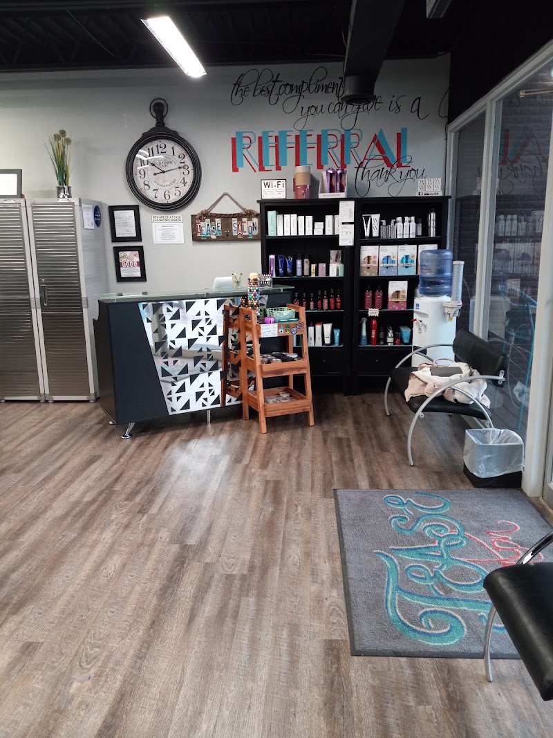 Tease Salon and Spa, beauty salon in Farmington, MO, photo 4 of 5