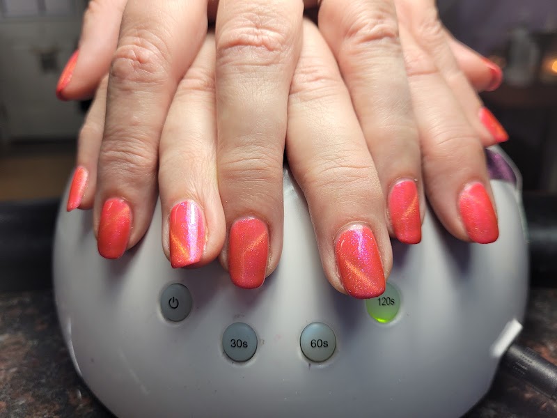 Mai's Salon, nail salon in Newport, OR, photo 5 of 10