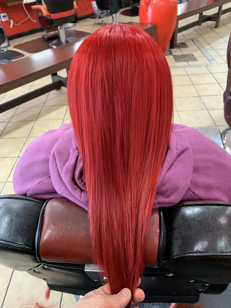Manuel's Beauty Salon & Barber Shop, beauty salon in Hyattsville, MD, photo 6 of 10