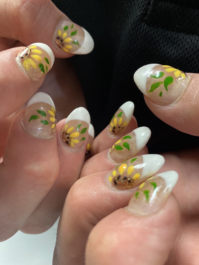 Peacock Nails, nail salon in Pittsfield, MA, photo 4 of 10