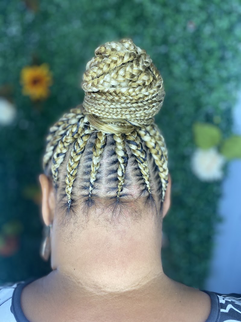Fantastic Braids, beauty salon in Trenton, NJ, photo 3 of 10