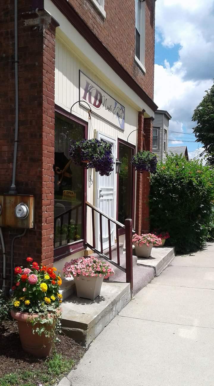 KD Nails & Hair, nail salon in Pittsfield, MA, photo 3 of 4