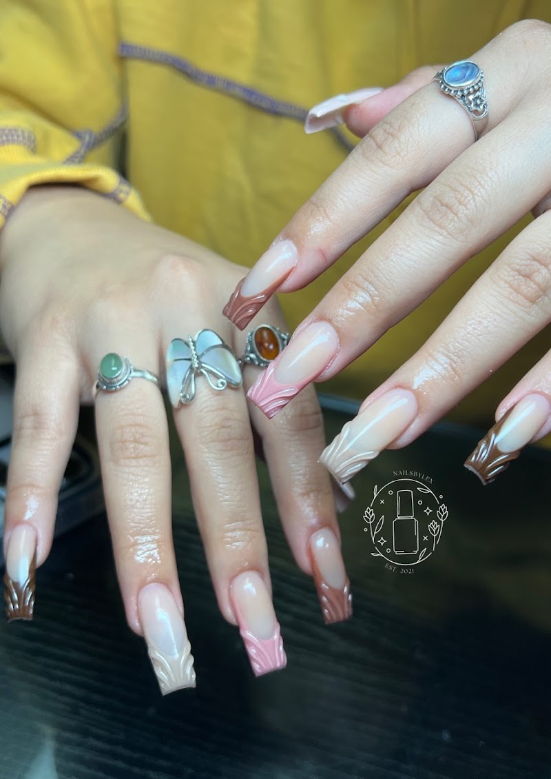 Lash Luxe Nails, beauty salon in Dodge City, KS, photo 4 of 10
