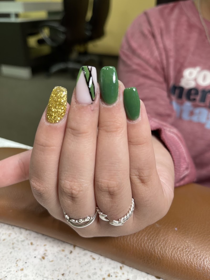 Solar Nails salon LLC, nail salon in Youngstown, OH, photo 2 of 10