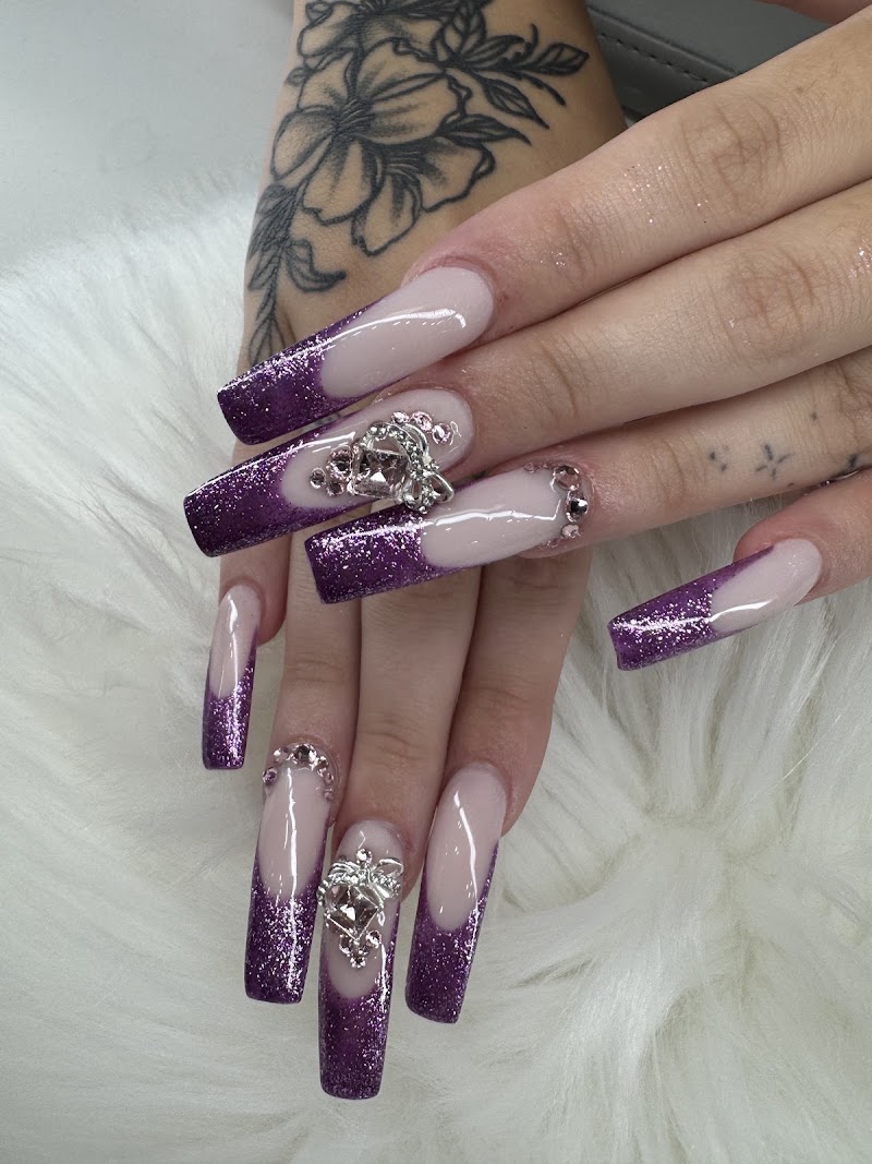 Solar Nails salon LLC, nail salon in Youngstown, OH, photo 5 of 10