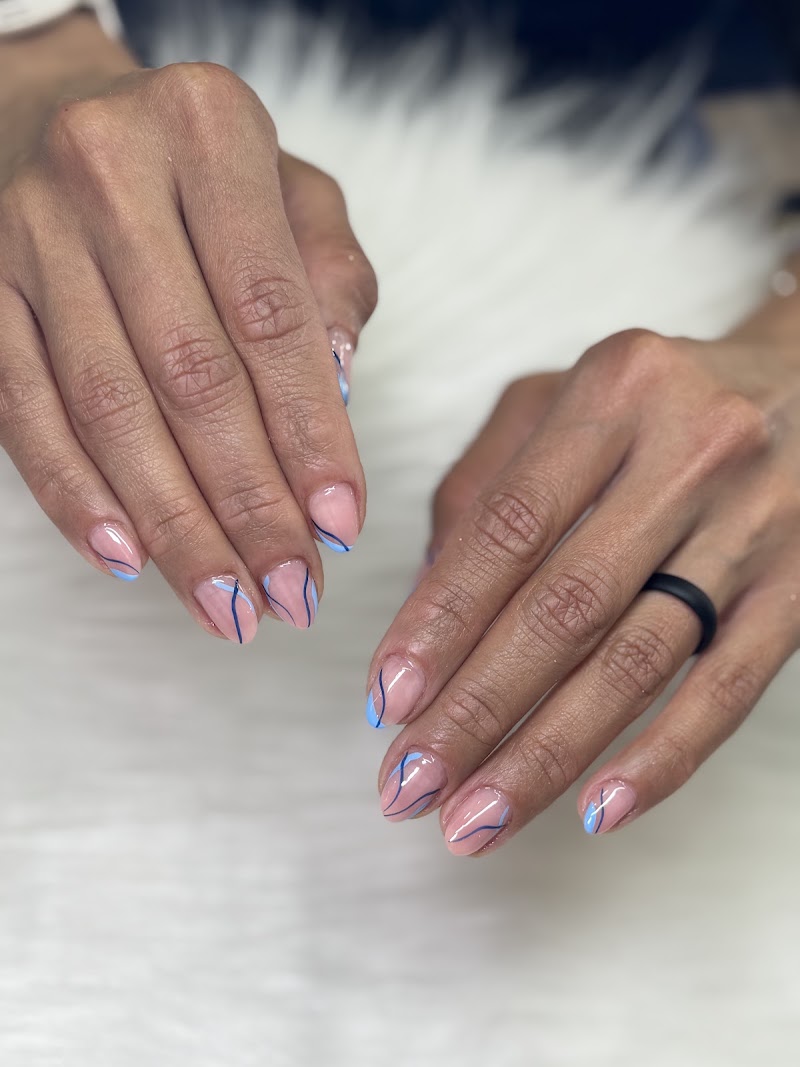 A&L The Beauty Room, beauty salon in Elizabeth, NJ, photo 2 of 10