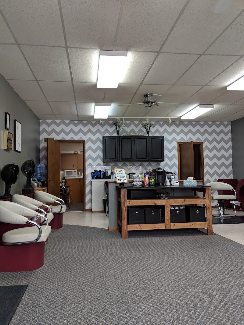 Trend Setters, beauty salon in Boone, IA, photo 1 of 10