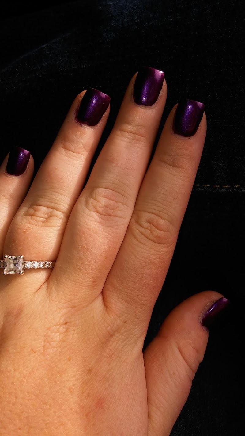 Elegant Nails & Tanning, nail salon in Canton, OH, photo 1 of 10