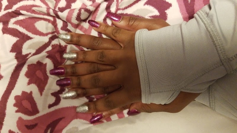 Elegant Nails & Tanning, nail salon in Canton, OH, photo 2 of 10