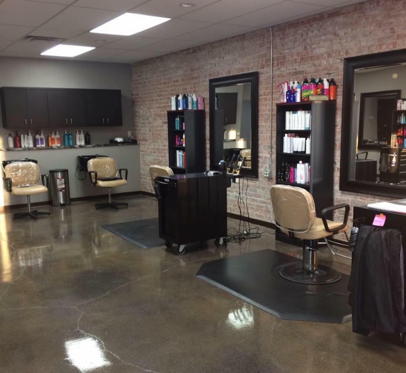 Loxx, beauty salon in Columbus, NE, photo 2 of 2