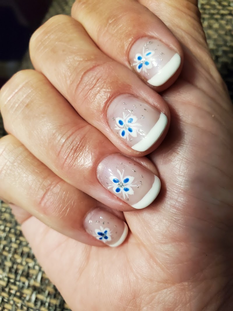 Q Nail Salon, nail salon in Red Bank, NJ, photo 2 of 7