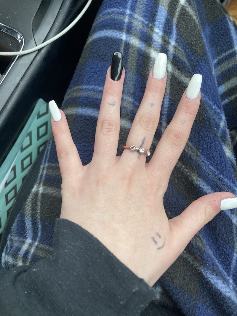 Butterfly Nails & Spa, nail salon in Sullivan, MO, photo 4 of 10