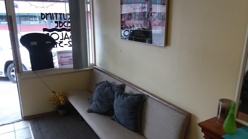 On the Cutting Edge Salon, beauty salon in Cañon City, CO, photo 1 of 4