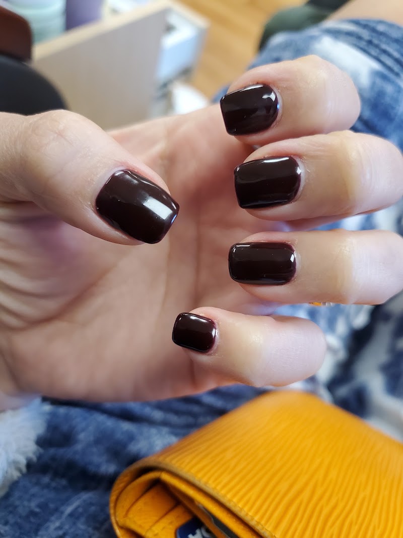 Sunny Mountain Nails Spa, beauty salon in Rutland, VT, photo 1 of 10