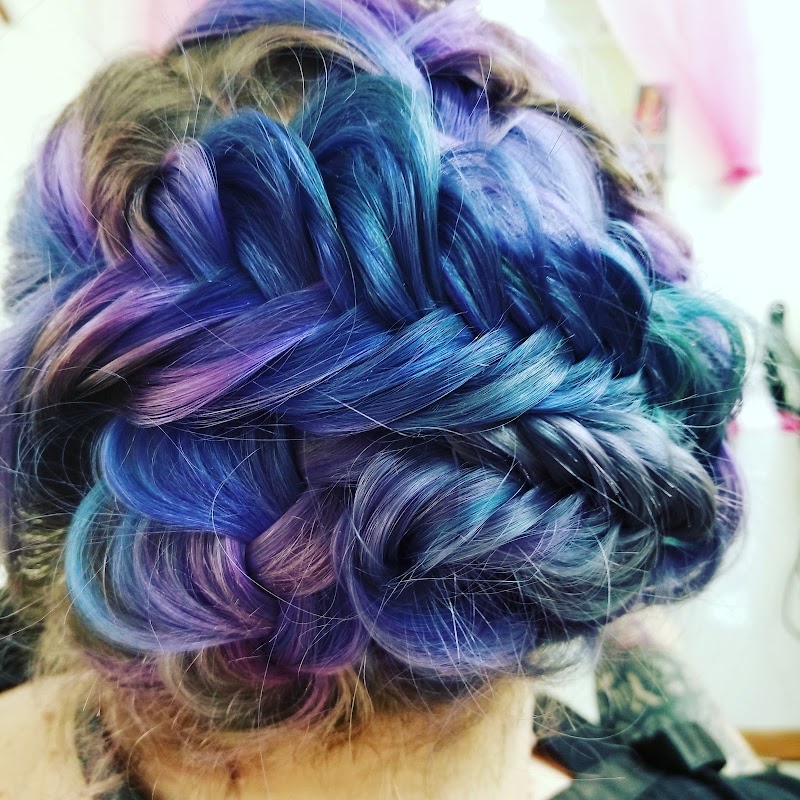 Sylver Salon llc, beauty salon in Baraboo, WI, photo 6 of 10