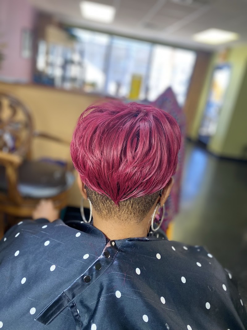 The Gift Salon LLC, beauty salon in Danville, VA, photo 3 of 10
