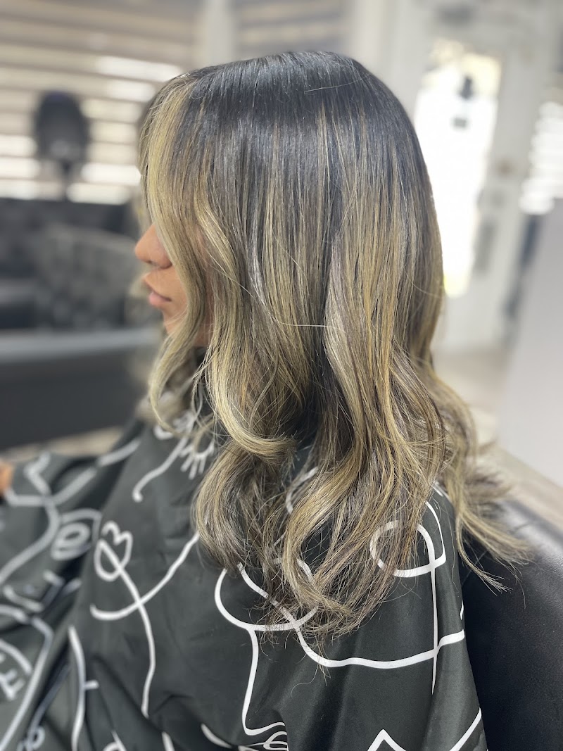 Genesis Beauty Palace, hair salon in Clifton, NJ, photo 4 of 10