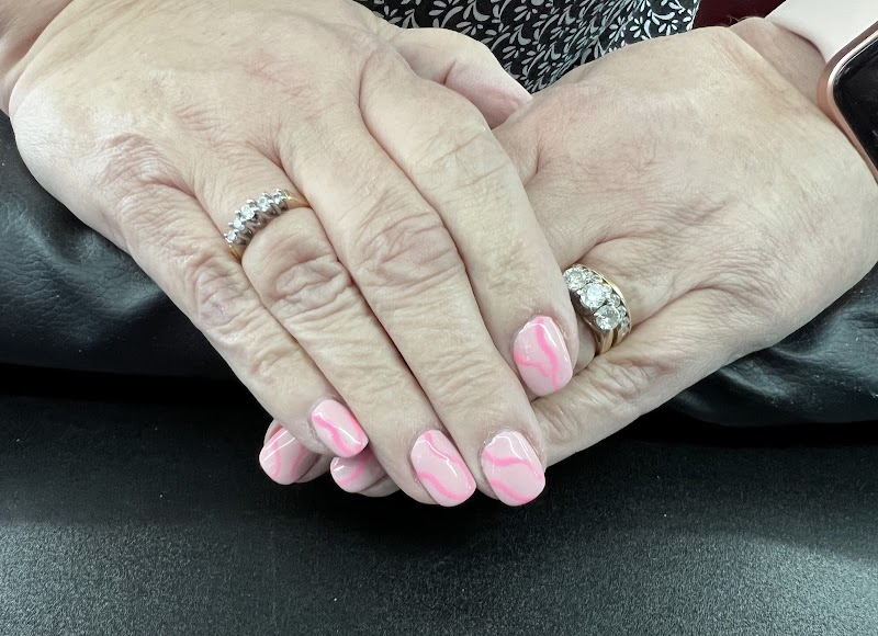 Polish Moi, beauty salon in Pittsburg, KS, photo 1 of 10