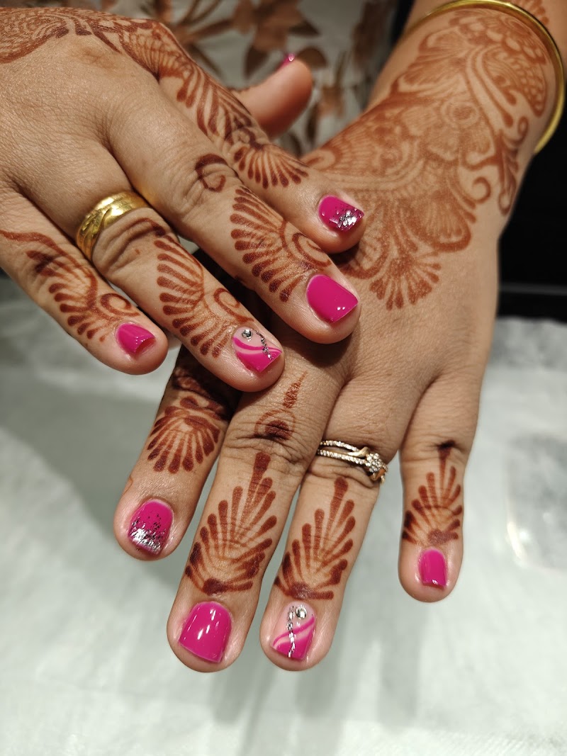 Nailash Beauty, nail salon in Indore, India, photo 1 of 10