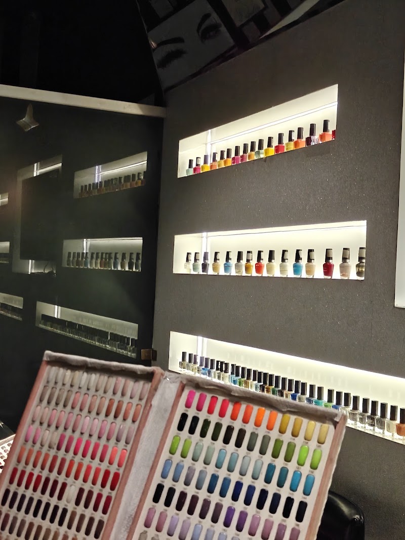 Nailash Beauty, nail salon in Indore, India, photo 4 of 10