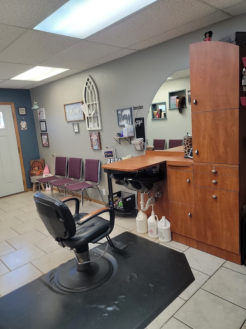 Shear Diva's Hair Co, beauty salon in Lamar, CO, photo 2 of 10