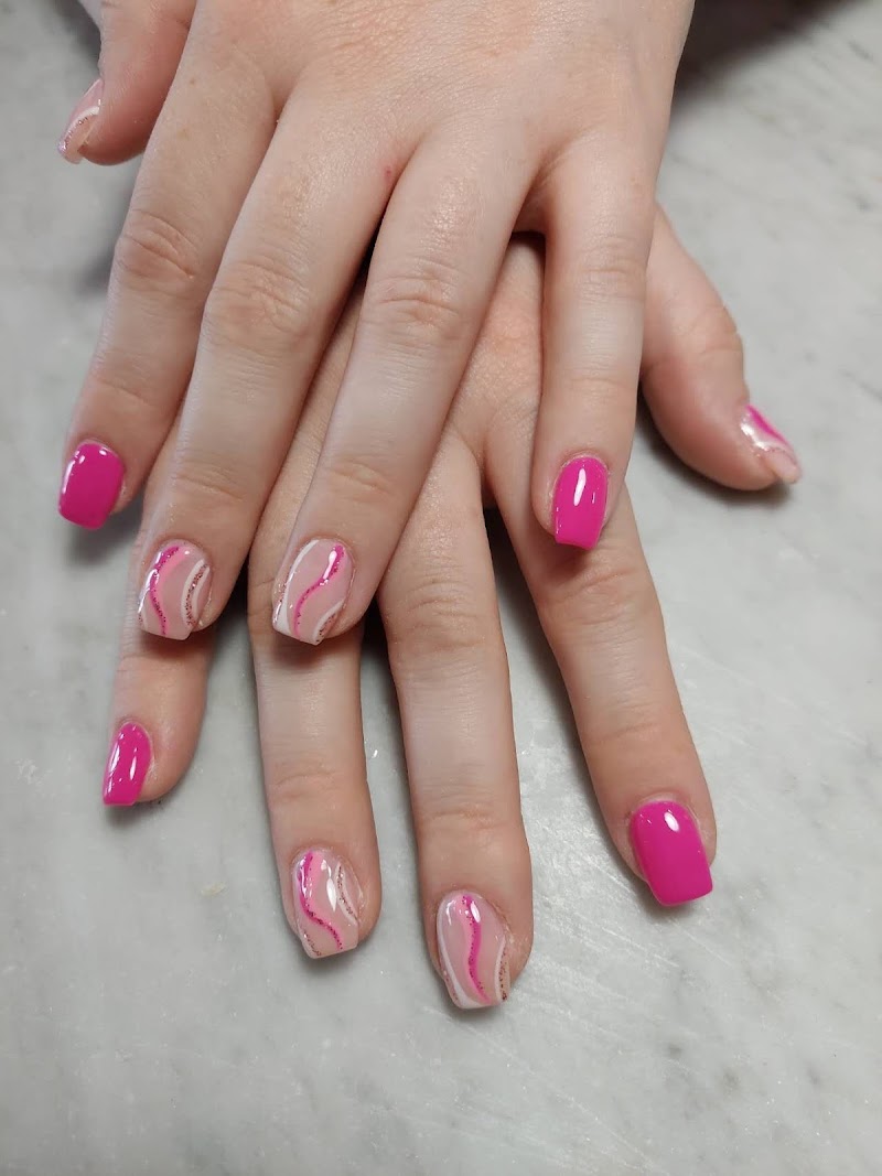 Happy Nails & Spa, nail salon in Warminster Township, PA, photo 5 of 10