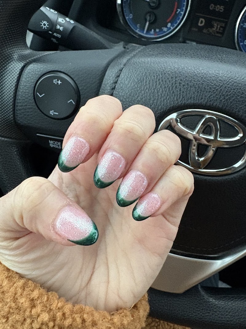 Happy Nails & Spa, nail salon in Warminster Township, PA, photo 6 of 10