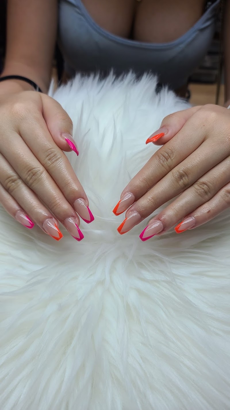 Mel Salon, beauty salon in Trenton, NJ, photo 4 of 10