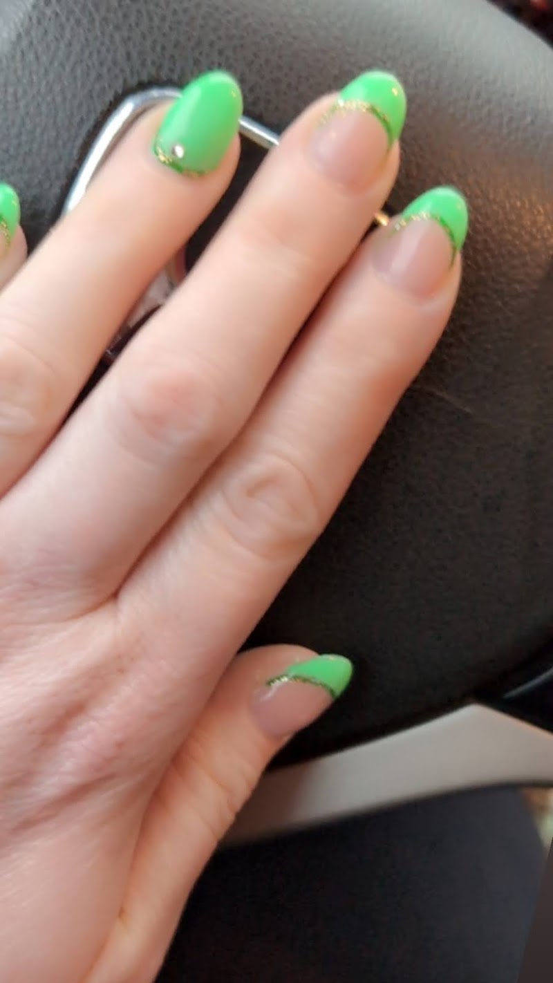 Hollywood Nails, nail salon in Pittsfield, MA, photo 1 of 8