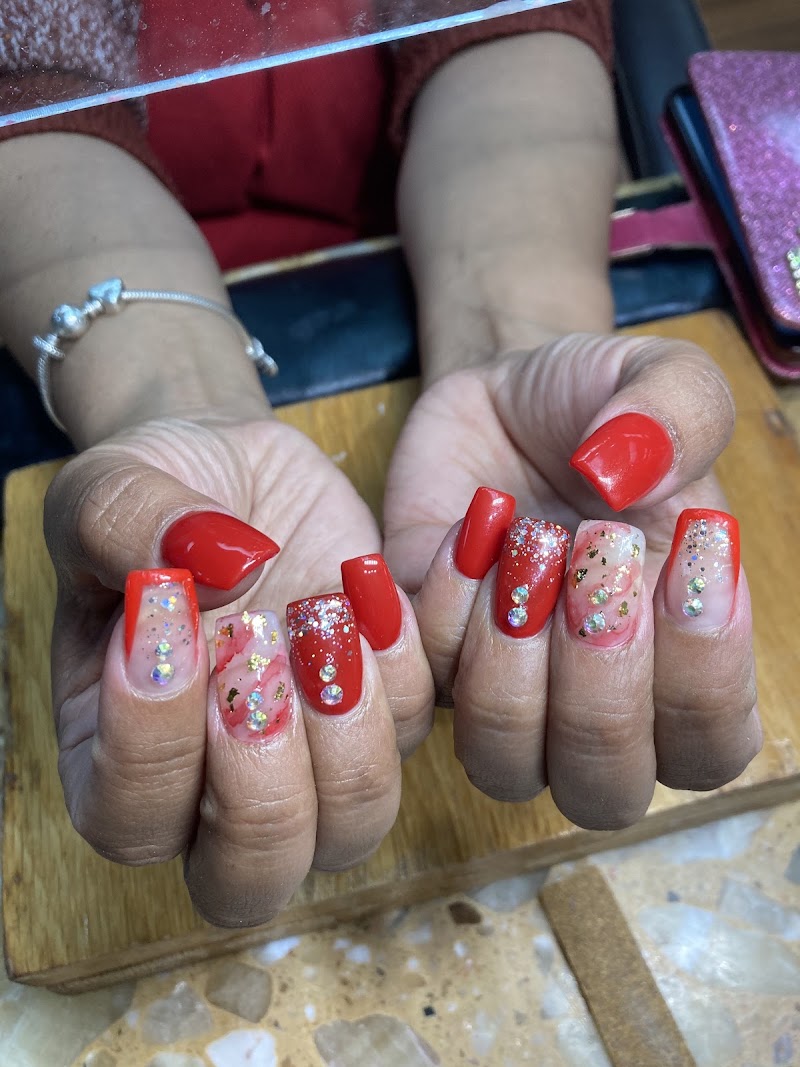 Elegant Nail, nail salon in North Attleborough, MA, photo 6 of 10