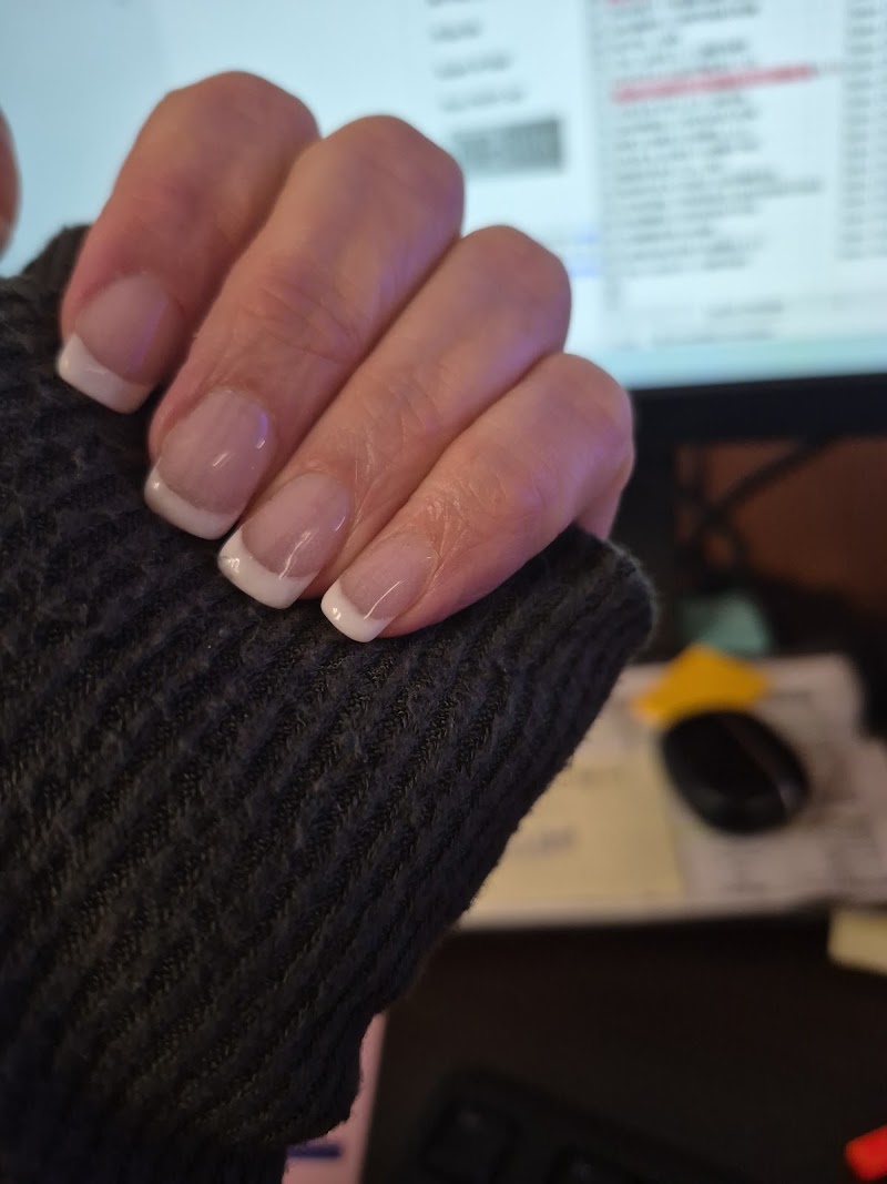 Le's Nails, nail salon in Lockport, NY, photo 5 of 10