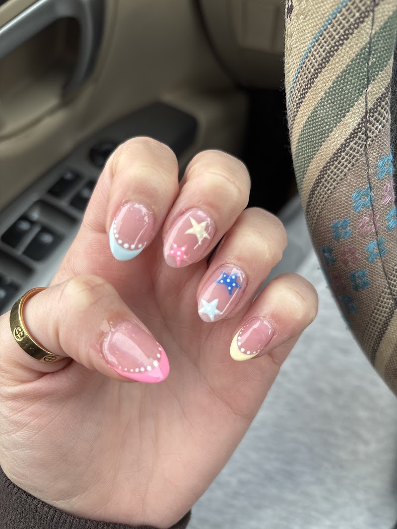 Amy’s Nails, beauty salon in Winona, MN, photo 5 of 10
