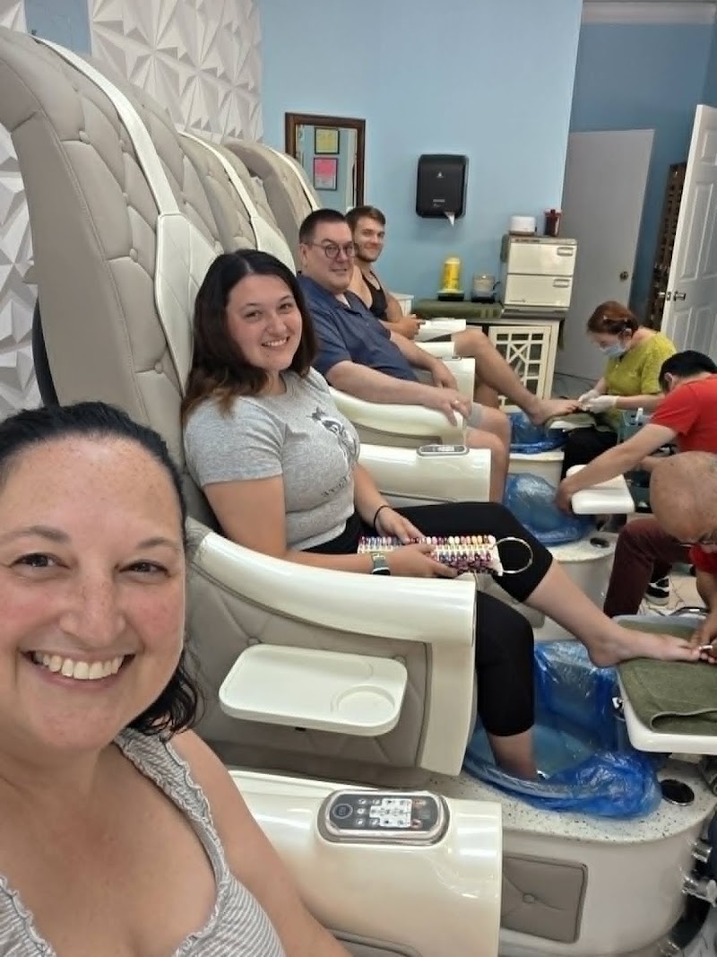 Nail Expo, nail salon in Hilton Head Island, SC, photo 3 of 5