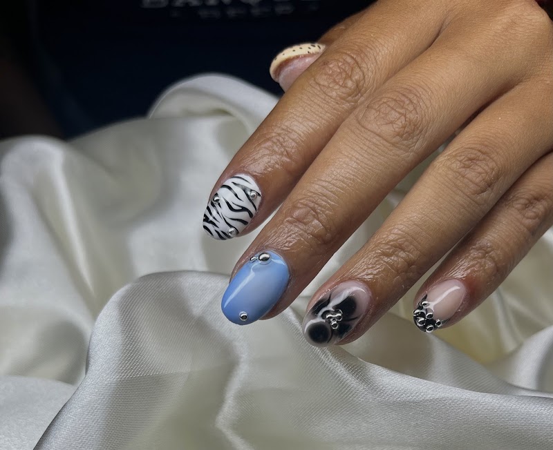 The Art Room Nails by Araceli, nail salon in Dodge City, KS, photo 5 of 10