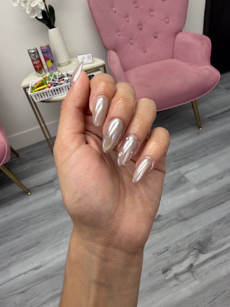The Art Room Nails by Araceli, nail salon in Dodge City, KS, photo 6 of 10