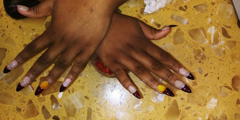 Happy Nails & Spa, nail salon in Attleboro, MA, photo 5 of 10