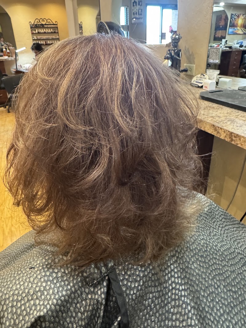 Gwen's Salon, beauty salon in Greeley, CO, photo 3 of 8