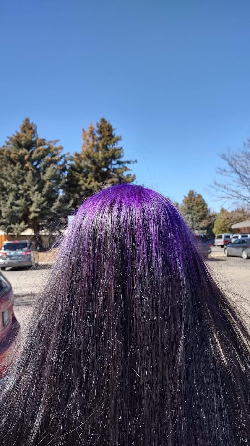 Gwen's Salon, beauty salon in Greeley, CO, photo 5 of 8