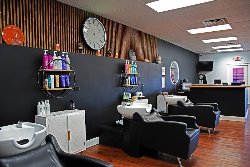 C & Company Salon, beauty salon in Muscatine, IA, photo 4 of 10