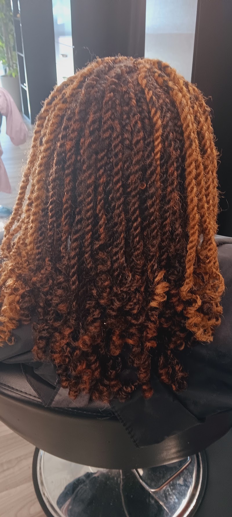 Maneenvy Hair Salon, beauty salon in Avondale, AZ, photo 1 of 10