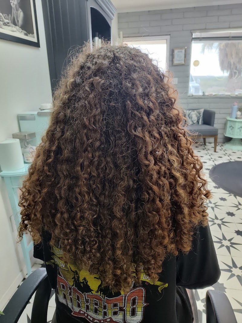 Color Closet, beauty salon in Bullhead City, AZ, photo 1 of 10