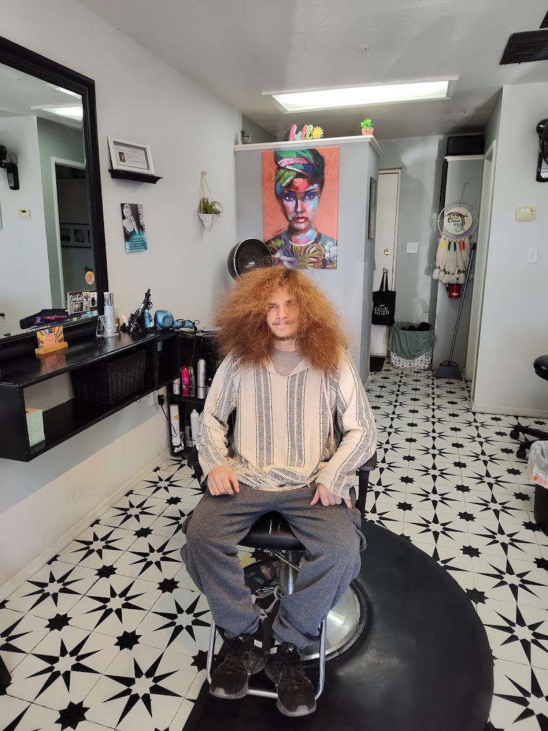 Color Closet, beauty salon in Bullhead City, AZ, photo 3 of 10