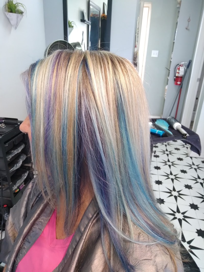 Color Closet, beauty salon in Bullhead City, AZ, photo 4 of 10